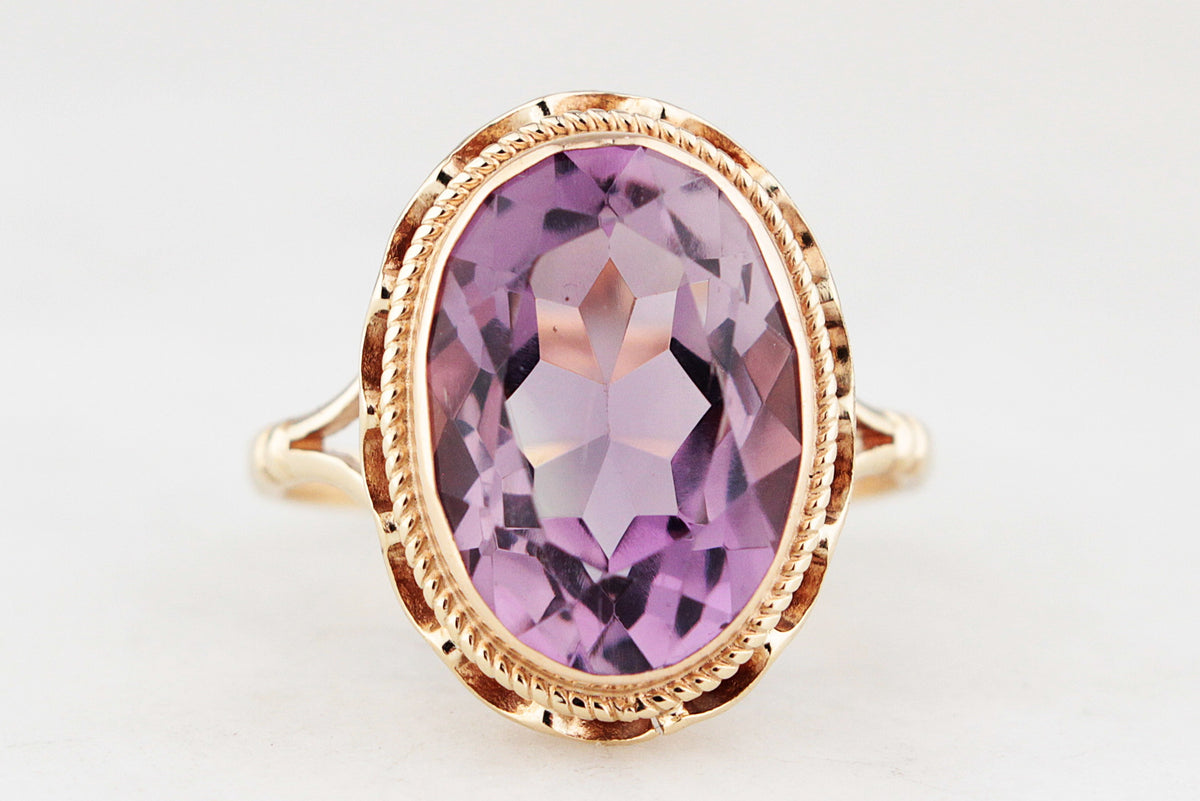VINTAGE 1968 AMETHYST COCKTAIL RING 9ct GOLD
