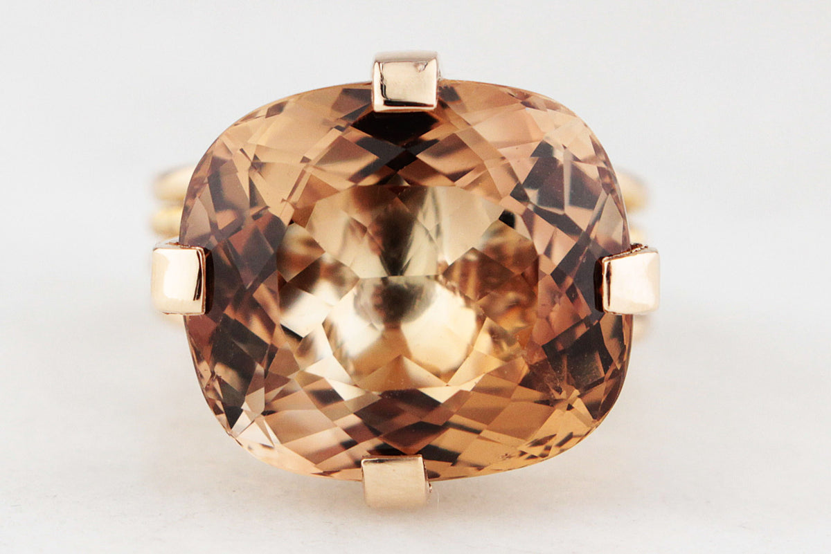 VINTAGE 17ct IMPERIAL TOPAZ COCKTAIL RING 14ct GOLD