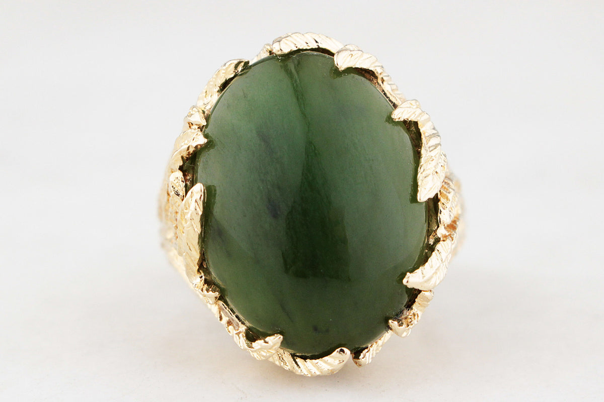 VINTAGE c1960’s JADE RING 14ct GOLD
