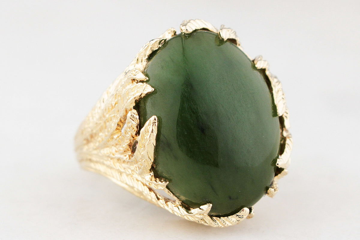 VINTAGE c1960’s JADE RING 14ct GOLD