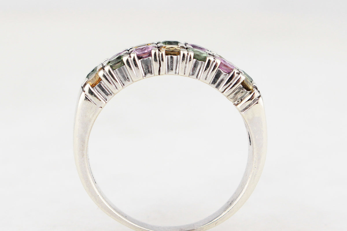VINTAGE MULTI-HUED SAPPHIRE RING 9ct GOLD