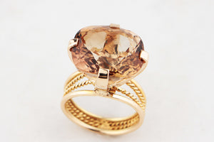 VINTAGE 17ct IMPERIAL TOPAZ COCKTAIL RING 14ct GOLD