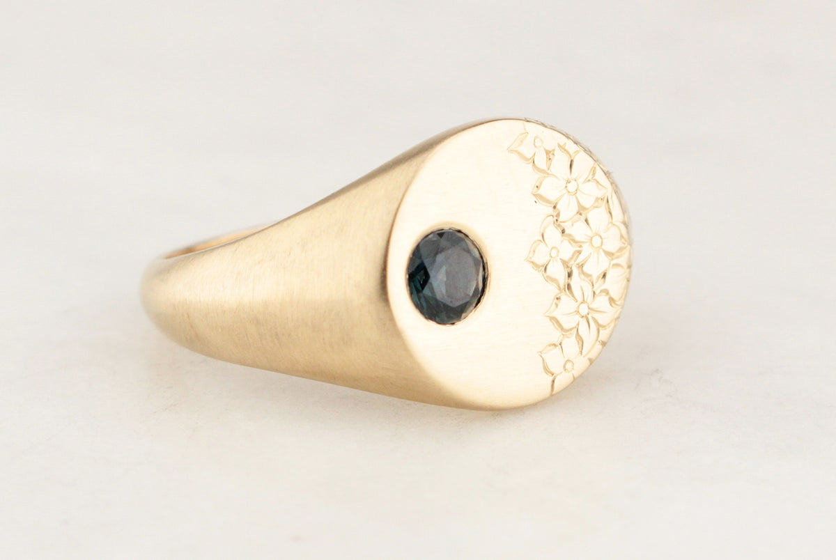 BESPOKE TEAL SAPPHIRE ETCHED SIGNET RING 9CT GOLD