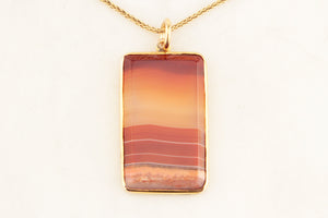 ANTIQUE AUSTRALIAN BANDED AGATE PENDANT 9ct GOLD