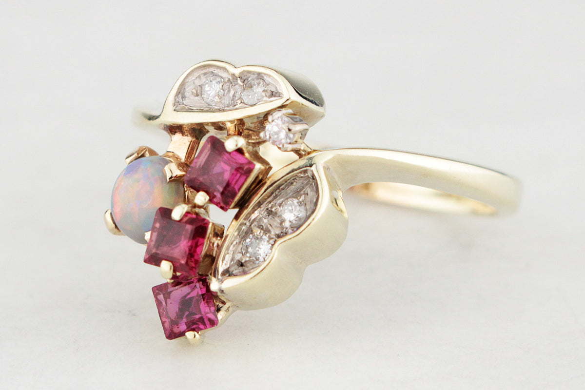 VINTAGE ESTATE RUBY, DIAMOND & OPAL RING 14ct GOLD