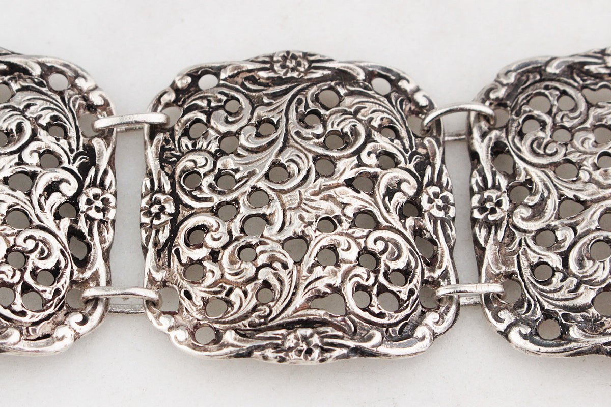 ANTIQUE VICTORIAN STERLING SILVER PIERCED PANEL BRACELET