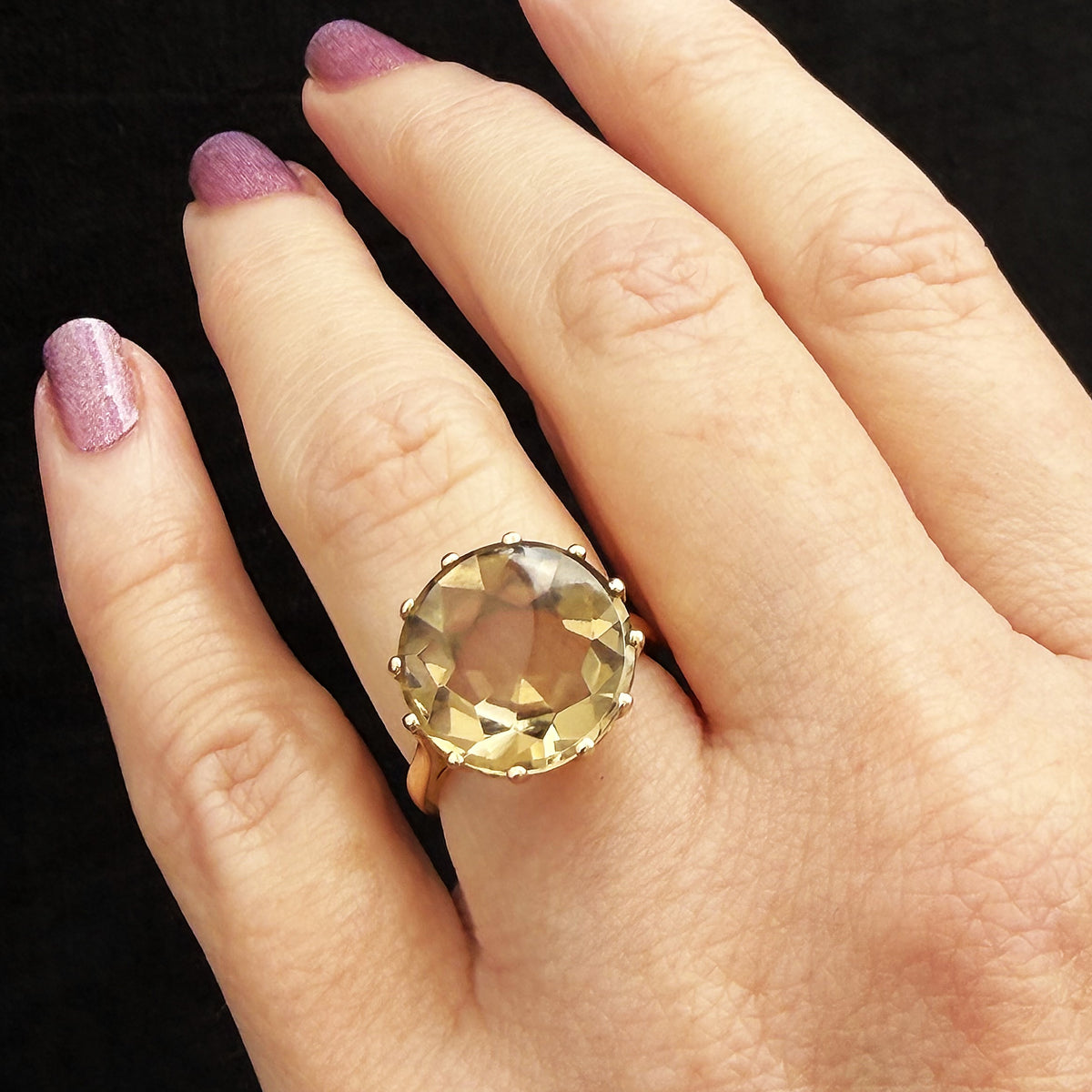 MID-CENTURY 1967 BUFF-CUT SMOKY QUARTZ RING 9ct GOLD
