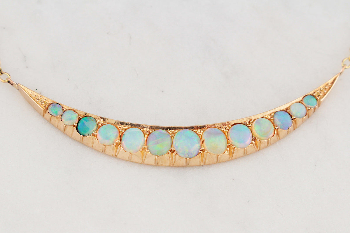 ANTIQUE EDWARDIAN OPAL CRESCENT MOON NECKLACE 15ct GOLD