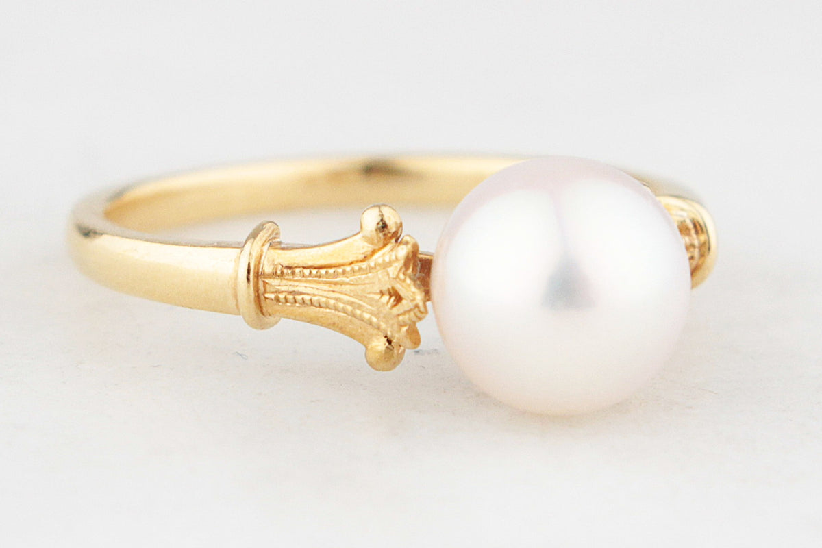 VINTAGE AKOYA PEARL RING BY MIKIMOTO 18ct GOLD