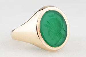 MID-CENTURY CHALCEDONY INTAGLIO RING 9ct GOLD