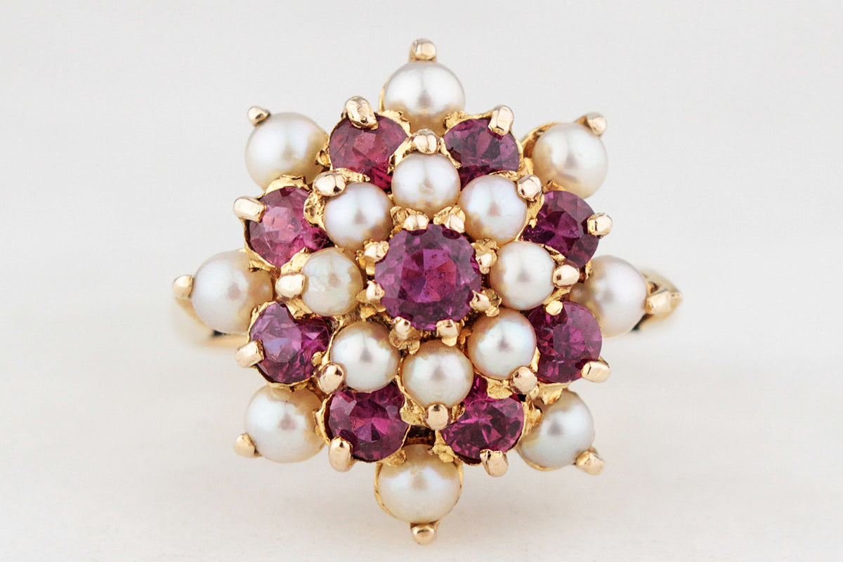 MID-CENTURY RUBY & PEARL RING 9CT GOLD