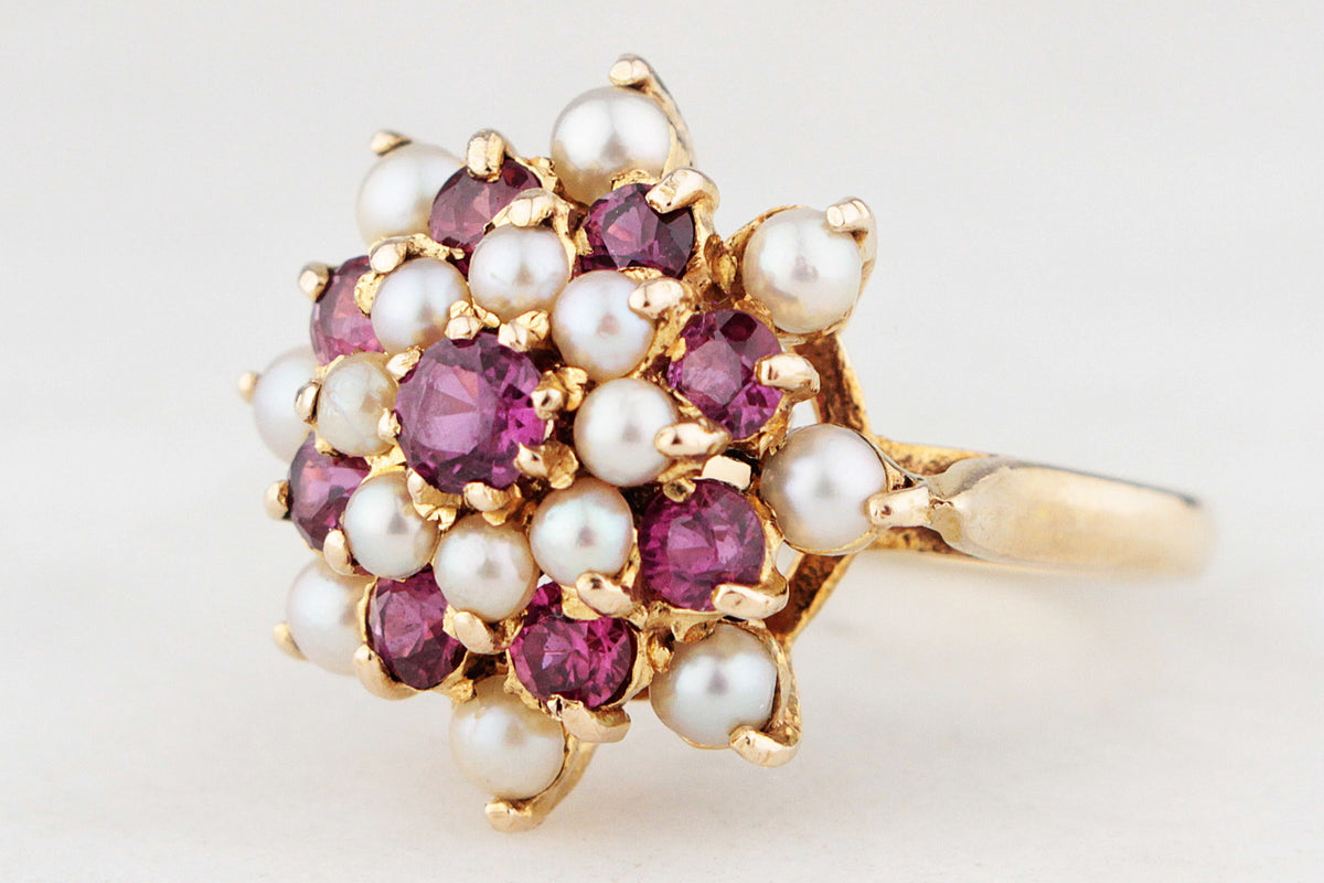 MID-CENTURY RUBY & PEARL RING 9CT GOLD