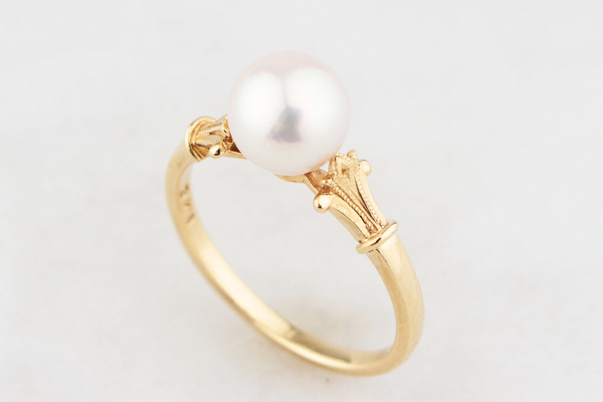 VINTAGE AKOYA PEARL RING BY MIKIMOTO 18ct GOLD