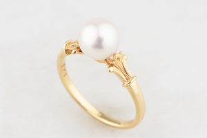 VINTAGE AKOYA PEARL RING BY MIKIMOTO 18ct GOLD