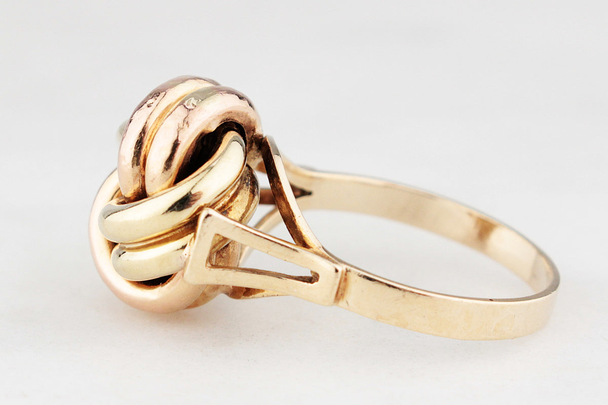 MID-CENTURY 1976 INTERTWINED KNOT RING 9ct GOLD