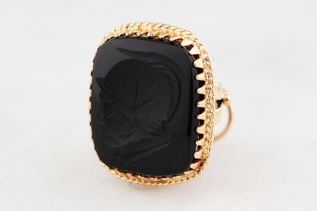 VINTAGE ONYX INTAGLIO FOB PENDANT 14ct GOLD