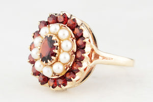 VINTAGE MID-CENTURY GARNET & PEARL RING 9ct GOLD