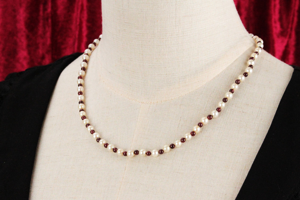 BESPOKE GARNET &amp; PEARL NECKLACE 14ct GOLD