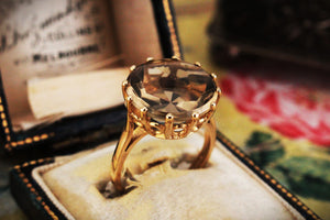 MID-CENTURY 1967 BUFF-CUT SMOKY QUARTZ RING 9ct GOLD