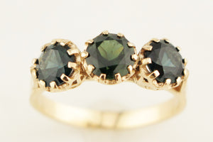 R&V BESPOKE SAPPHIRE TRILOGY RING 9ct YELLOW GOLD
