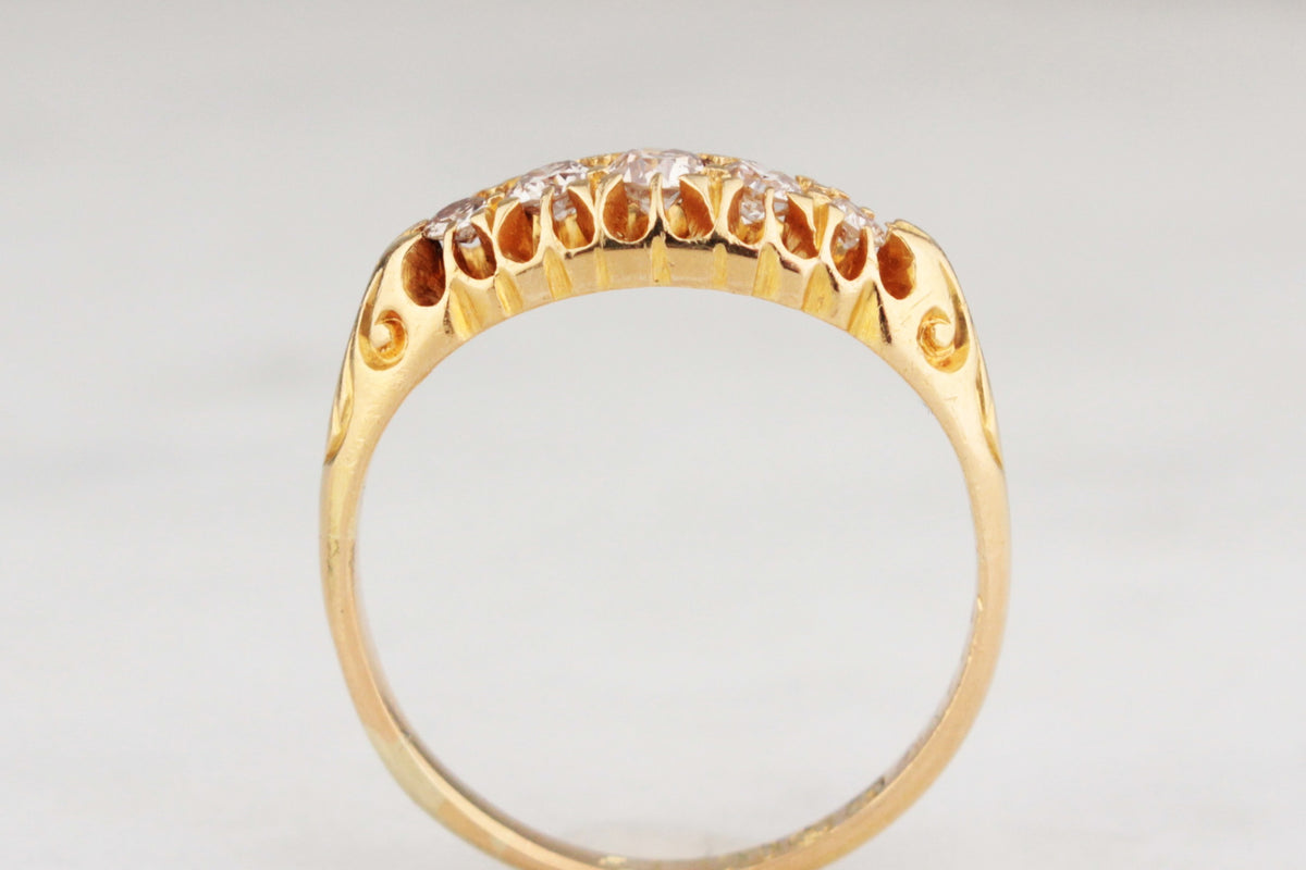 ANTIQUE LATE EDWARDIAN FIVE STONE DIAMOND RING 18ct GOLD