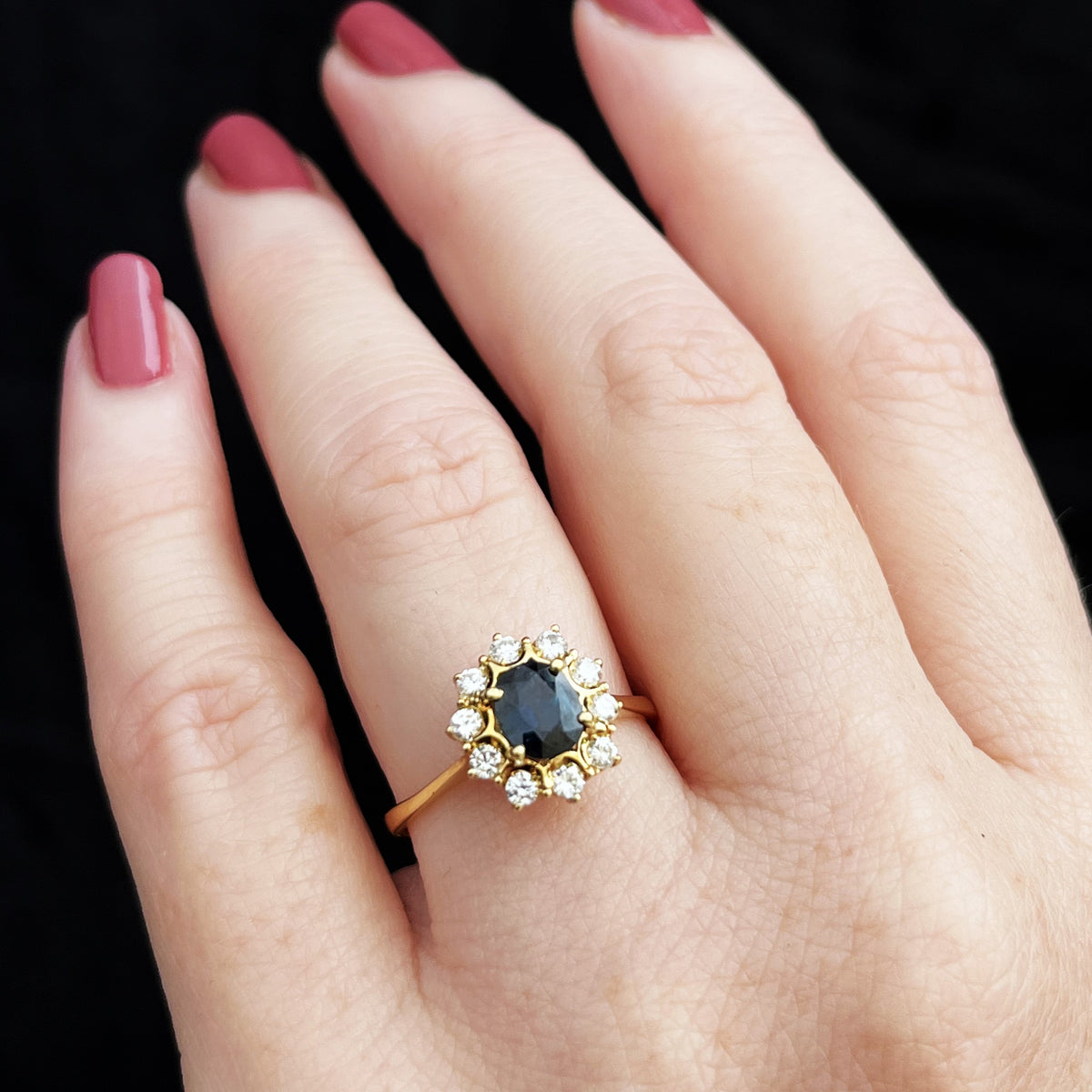 RETRO SAPPHIRE &amp; DIAMOND RING 18ct GOLD