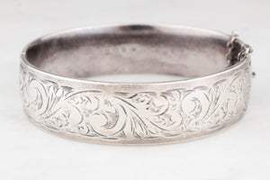 VINTAGE CHARLES HORNER ETHCED STERLING SILVER BANGLE