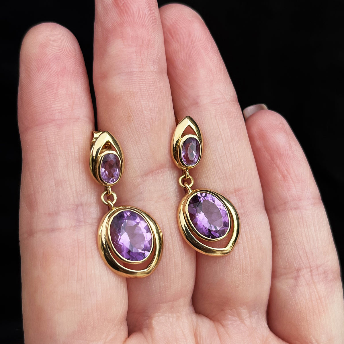 VINTAGE AMETHYST DROP EARRINGS 18ct GOLD