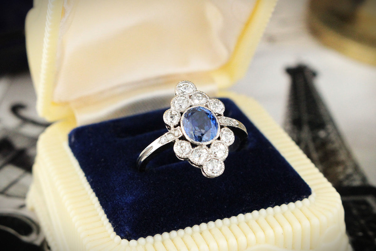 ANTIQUE ART DECO SAPPHIRE &amp; DIAMOND RING 18ct WHITE GOLD