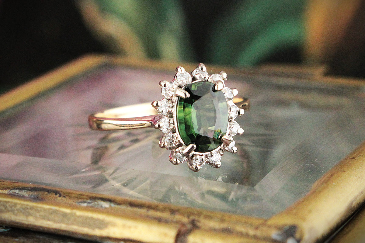 VINTAGE 1.1ct GREEN SAPPHIRE &amp; DIAMOND CLUSTER RING 14ct GOLD