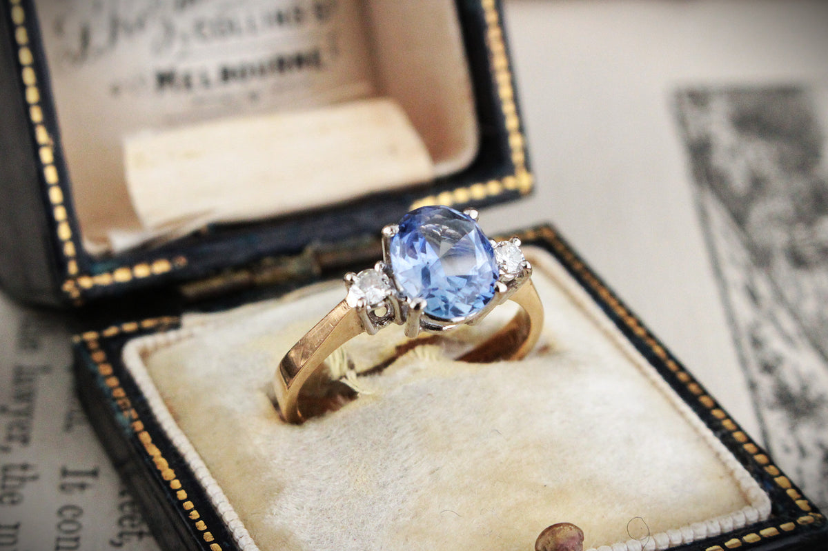 VINTAGE 1.80ct CEYLON SAPPHIRE &amp; DIAMOND RING 18ct GOLD