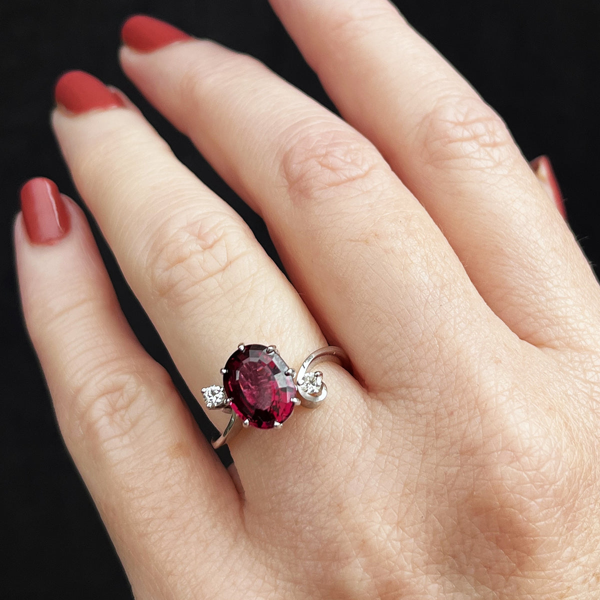 VINTAGE c1940 RHODOLITE GARNET &amp; DIAMOND RING 18ct GOLD