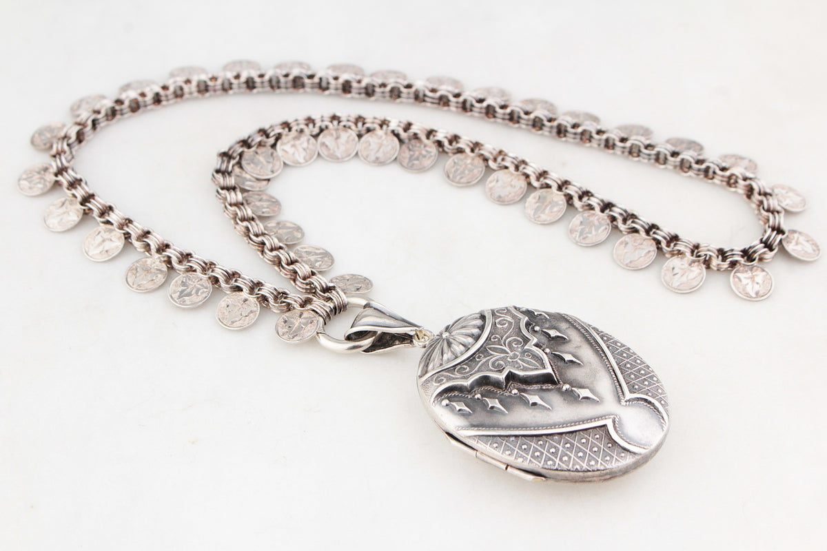 ANTIQUE STERLING SILVER AESTHETIC MOVEMENT BOOK CHAIN AND LOCKET