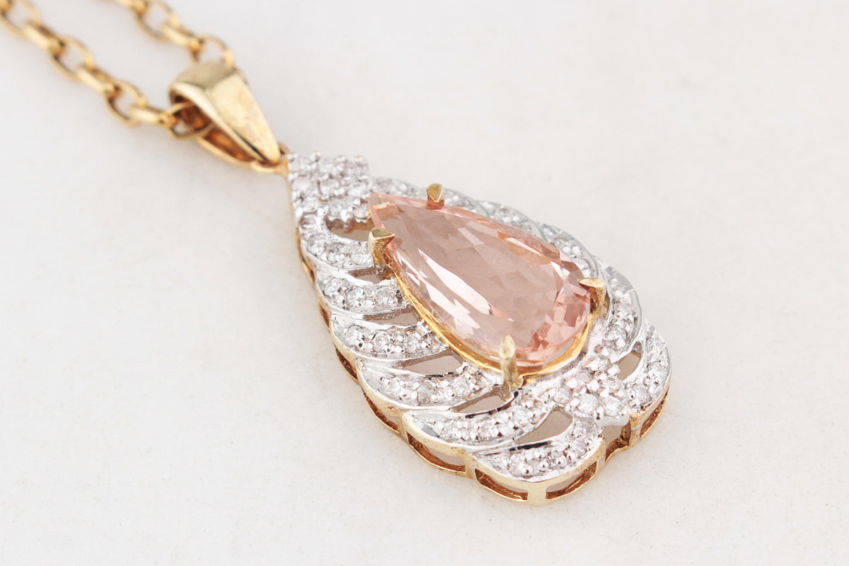 CONTEMPORARY MORGANITE & DIAMOND PENDANT 9ct GOLD