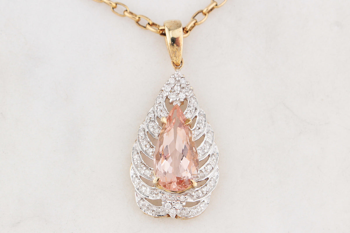 CONTEMPORARY MORGANITE & DIAMOND PENDANT 9ct GOLD