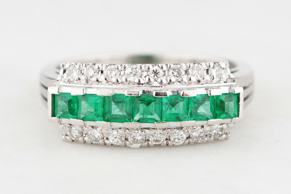 VINTAGE EMERALD &amp; DIAMOND RING PLATINUM