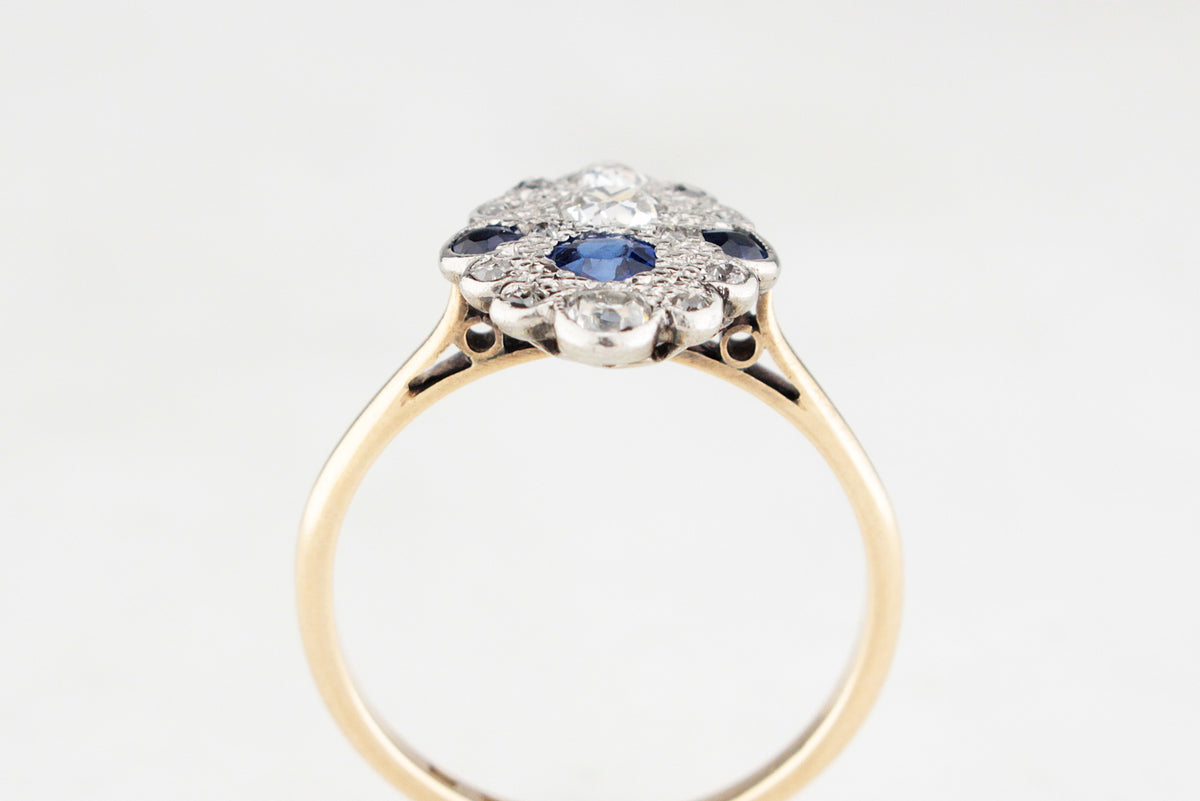 ANTIQUE c1920 ART DECO SAPPHIRE &amp; DIAMOND RING IN 18ct GOLD &amp; PLATINUM