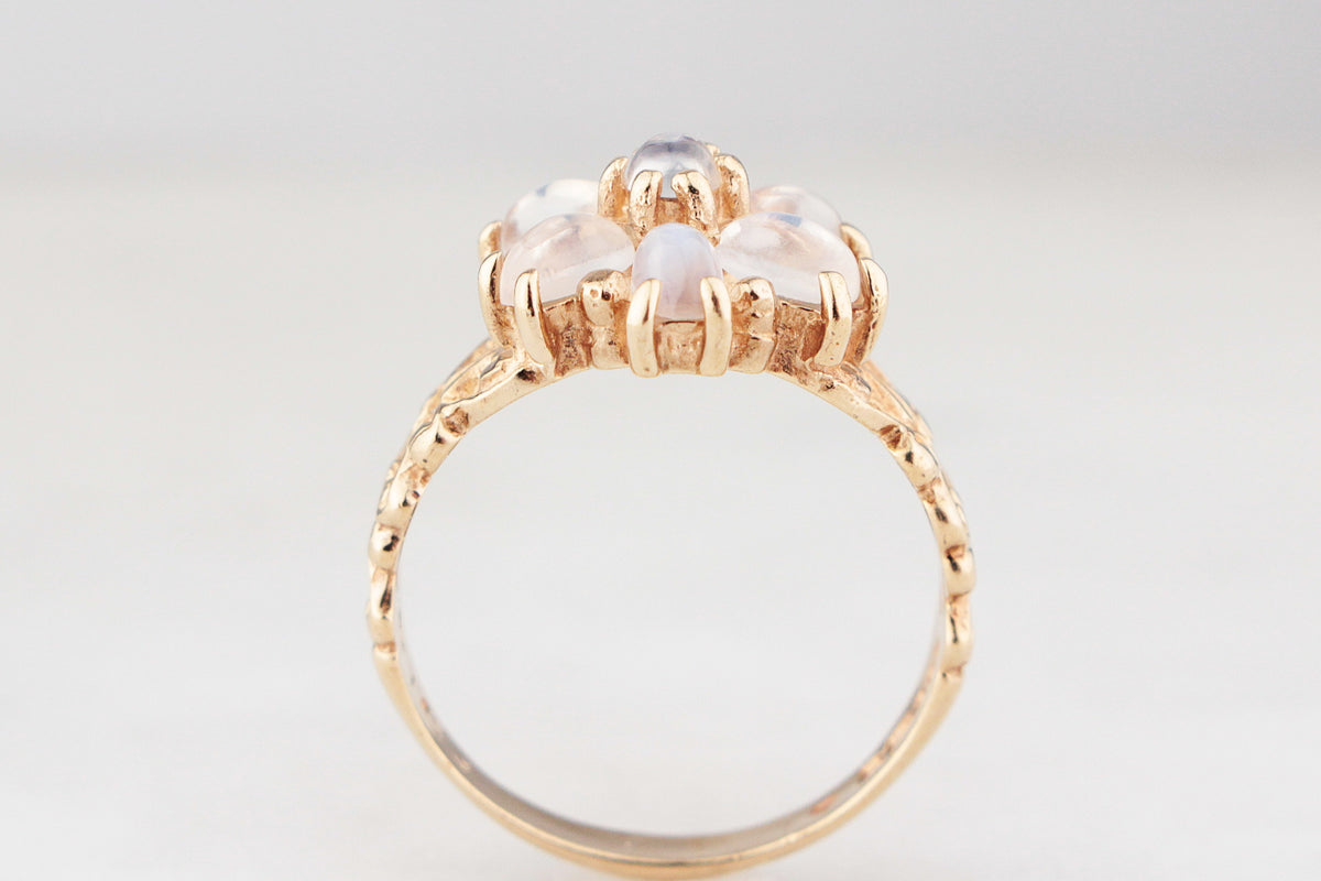 VINTAGE 1975 MOONSTONE FLOWER RING 9ct GOLD