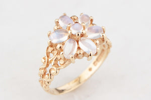 VINTAGE 1975 MOONSTONE FLOWER RING 9ct GOLD