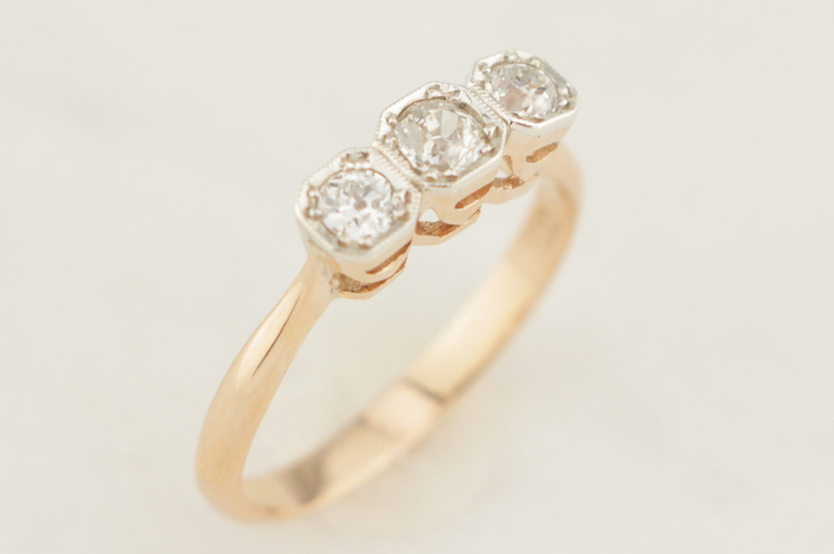 ANTIQUE ART DECO c1920 .33ct DIAMOND TRILOGY RING 18ct GOLD