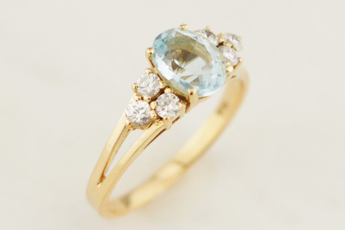 VINTAGE MID CENTURY c1950 AQUAMARINE & DIAMOND RING 18ct GOLD