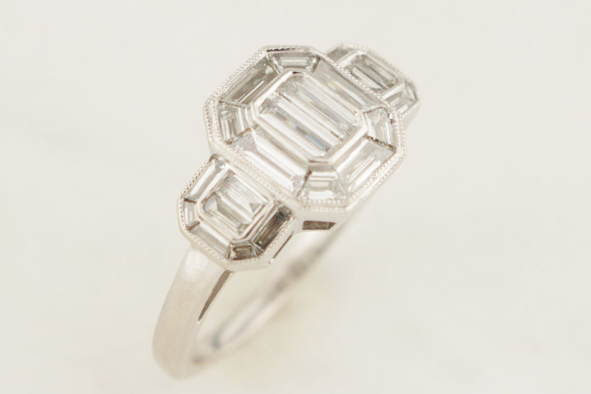 VINTAGE LATE ART DECO c1940 1.80ct DIAMOND CLUSTER RING 9ct WHITE GOLD