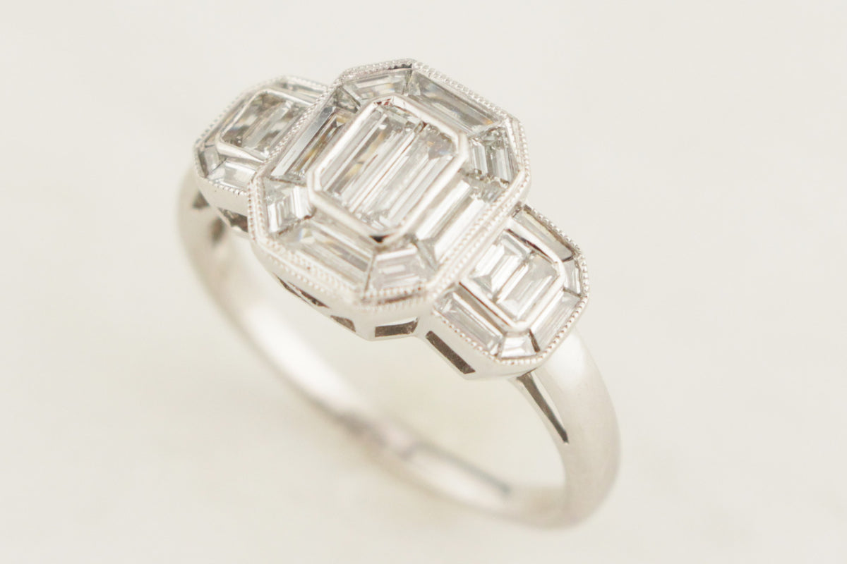 VINTAGE LATE ART DECO c1940 1.80ct DIAMOND CLUSTER RING 9ct WHITE GOLD