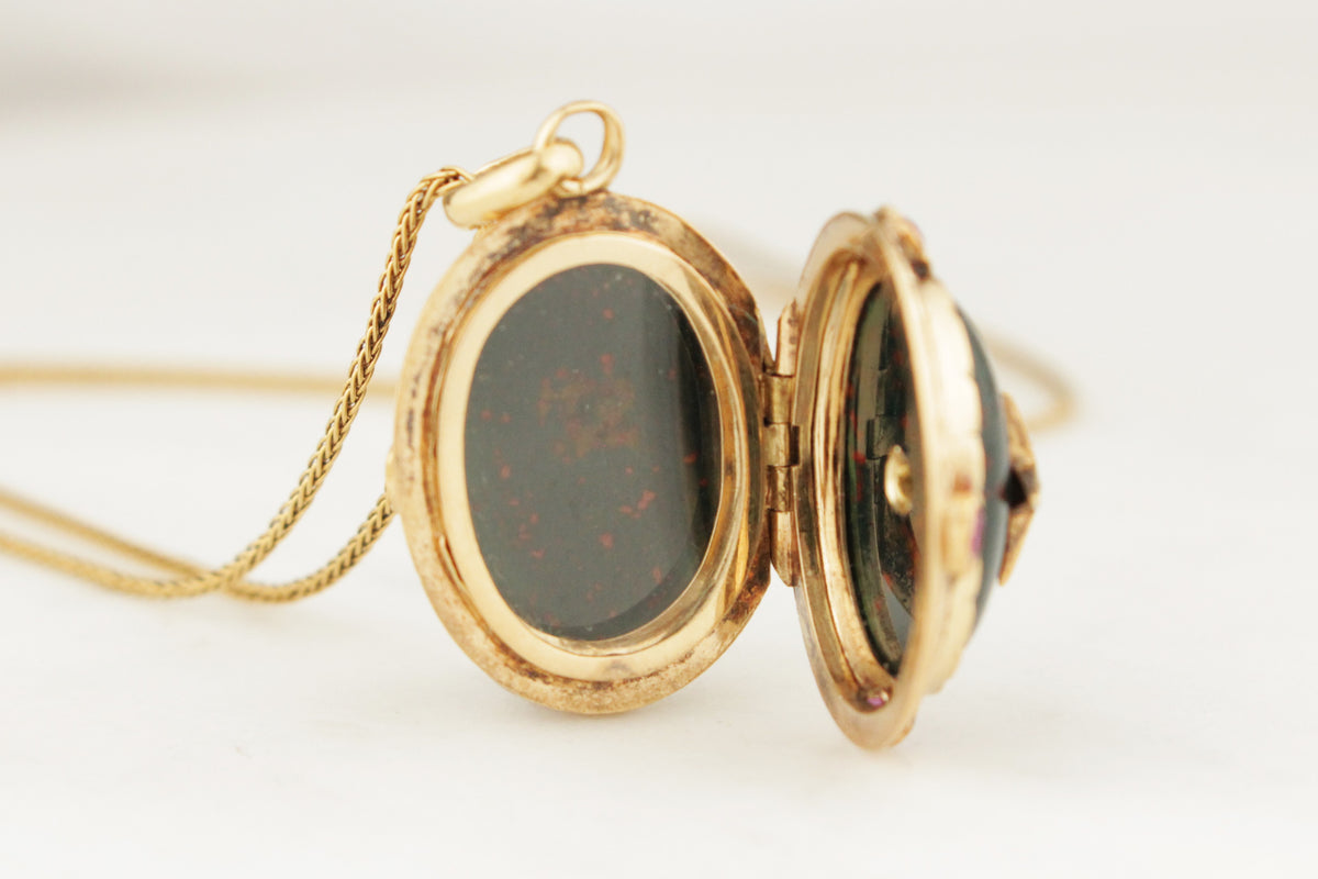 ANTIQUE VICTORIAN c1880 BLOODSTONE RUBY &amp; DIAMOND LOCKET 15ct GOLD