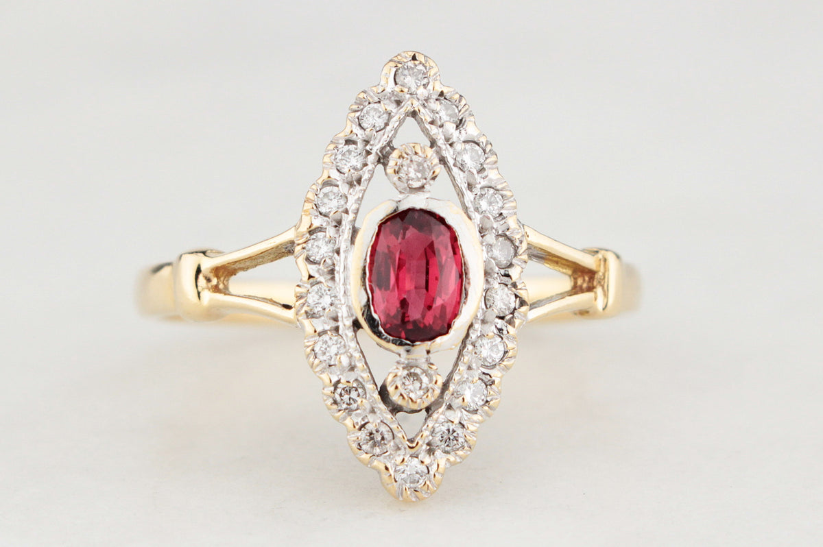 VINTAGE RUBY & DIAMOND RING 18ct GOLD