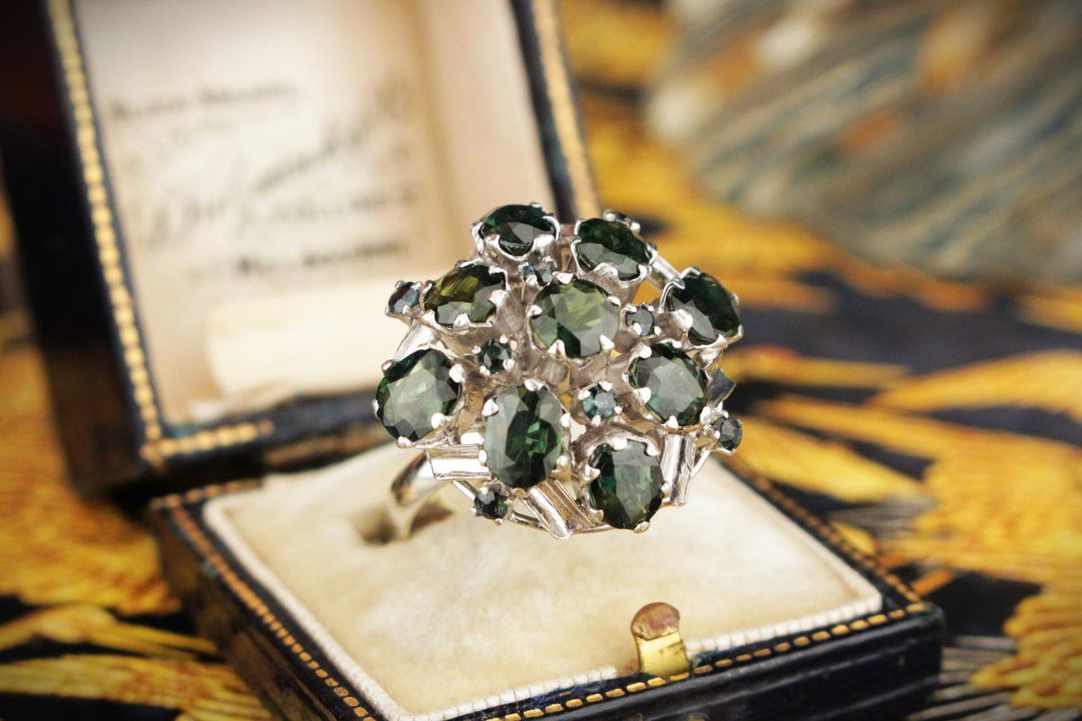 VINTAGE MID CENTURY c1960 GREEN SAPPHIRE COCKTAIL RING 14ct WHITE GOLD