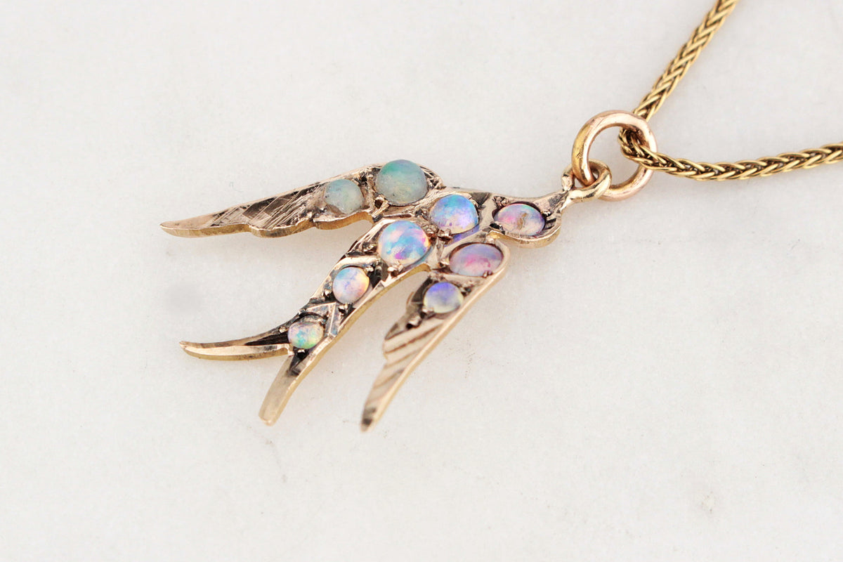 ANTIQUE AUSTRALIAN OPAL DOVE PENDANT BY WILLIS &amp; CO 9ct GOLD