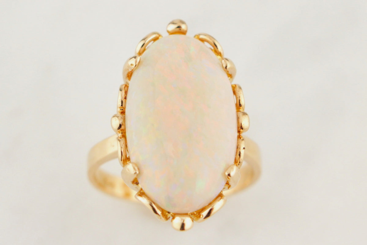 VINTAGE c1960/70 SOLID OPAL RING 9ct GOLD