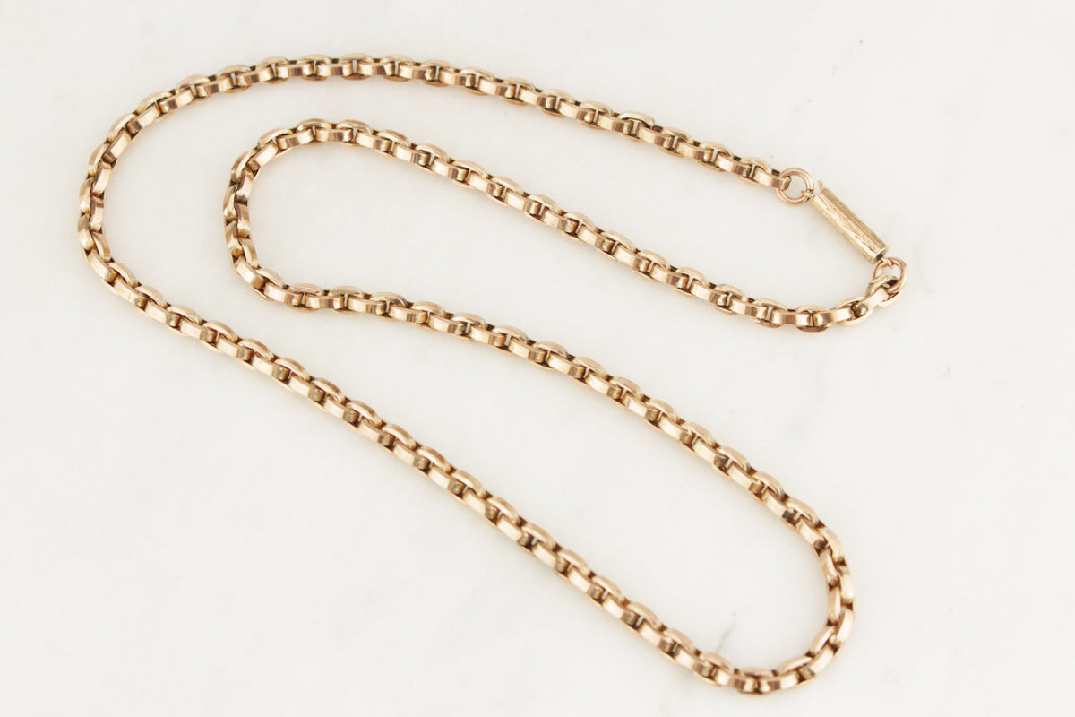 ANTIQUE VICTORIAN/EDWARDIAN 9ct FANCY LINK CHAIN
