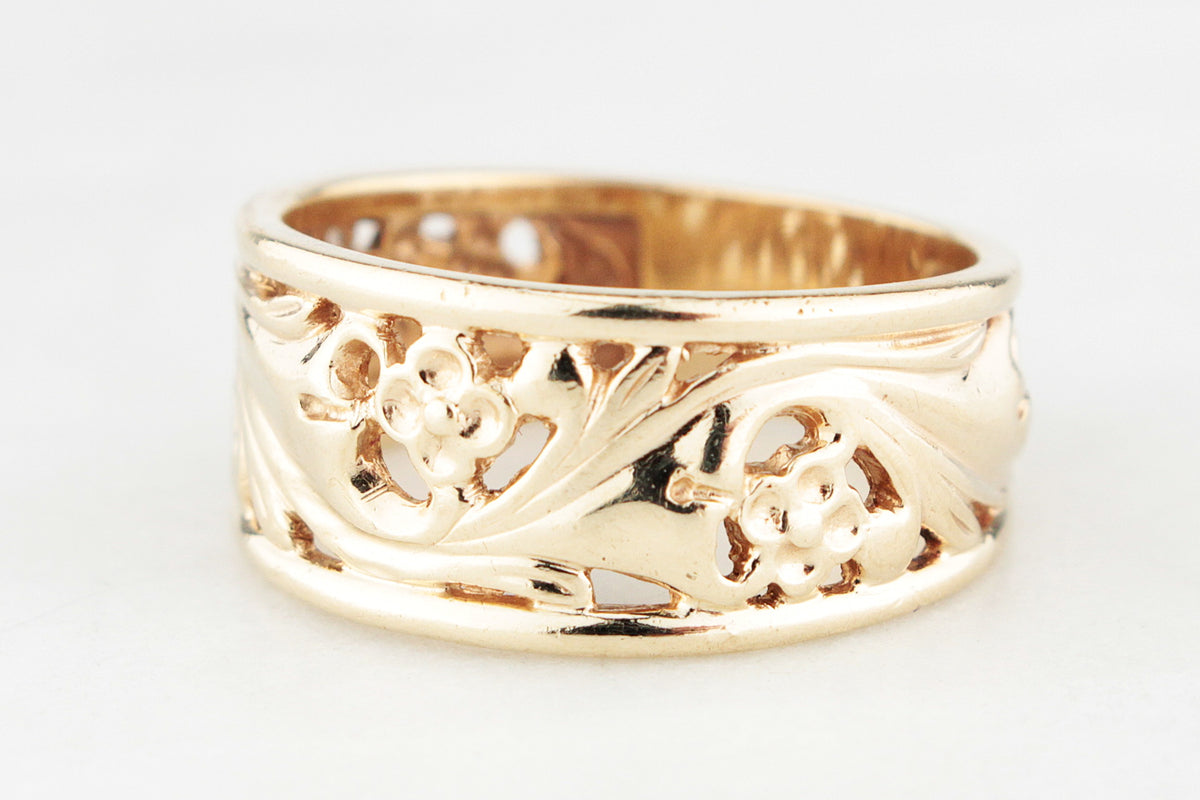 VINTAGE AUSTRALIAN 9ct GOLD FLORAL FILIGREE RING